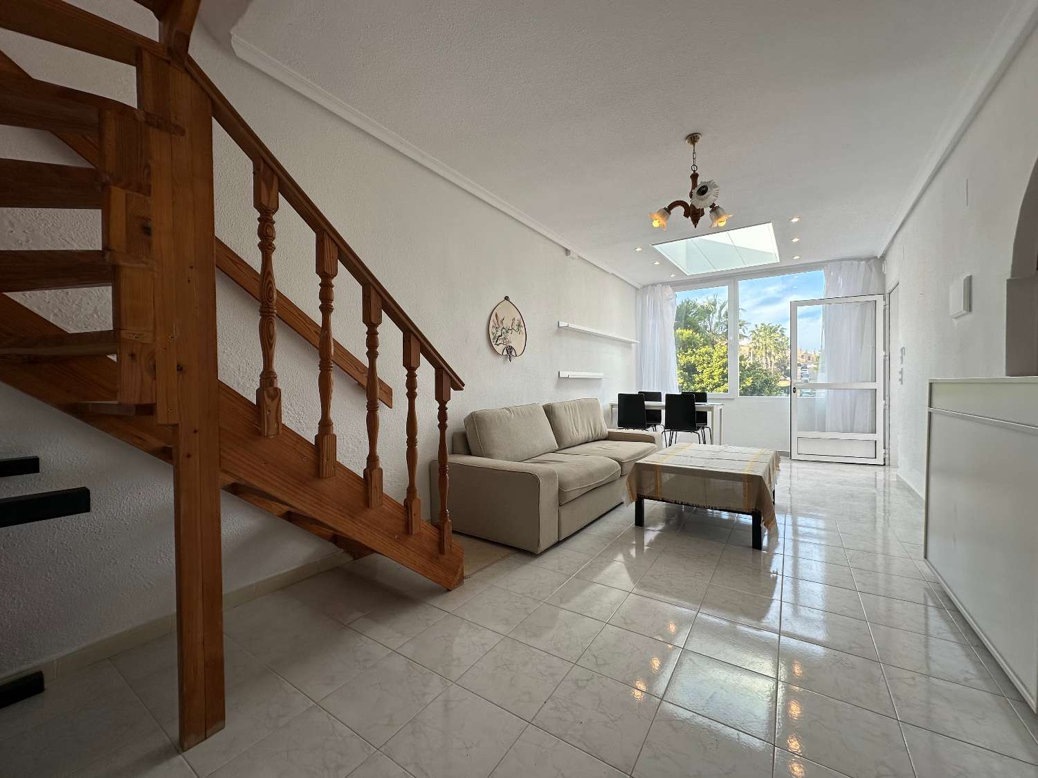 Dúplex de 2 dormitorios en venta en La Mata, distancia a pie de la playa.