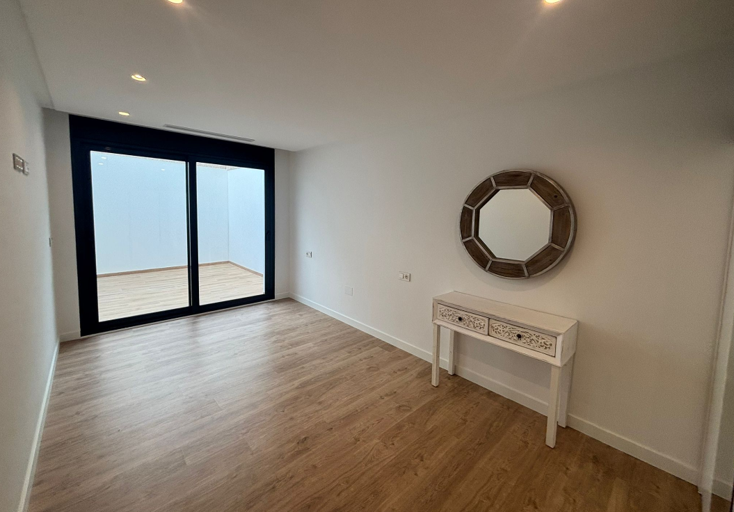 Villa Semiadosada de 4 dormitorios en venta en Ciudad Quesada