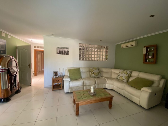 Finca de 5 dormitorios en venta en Albatera