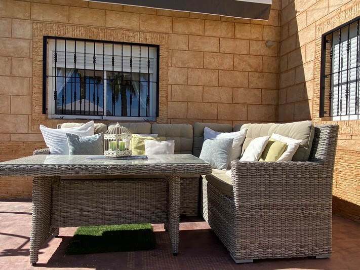 Finca de 5 dormitorios en venta en Albatera