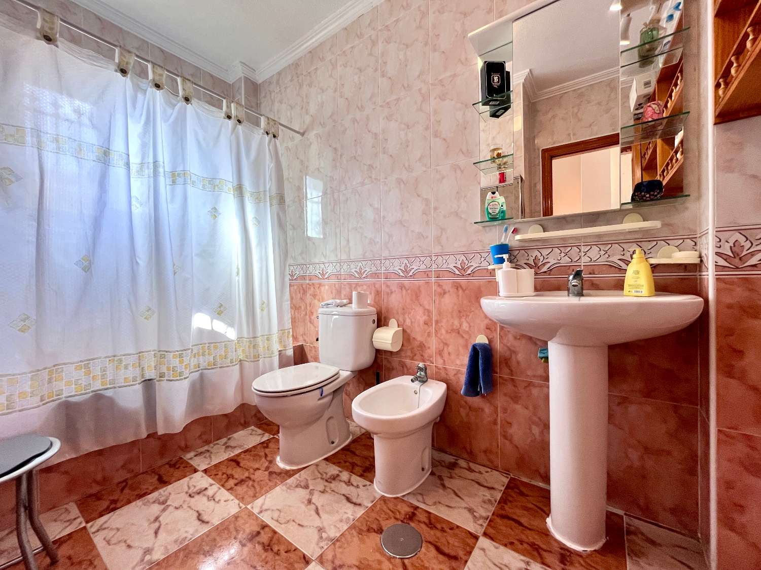 Casa adosada de 3 dormitorios en venta en La Zenia