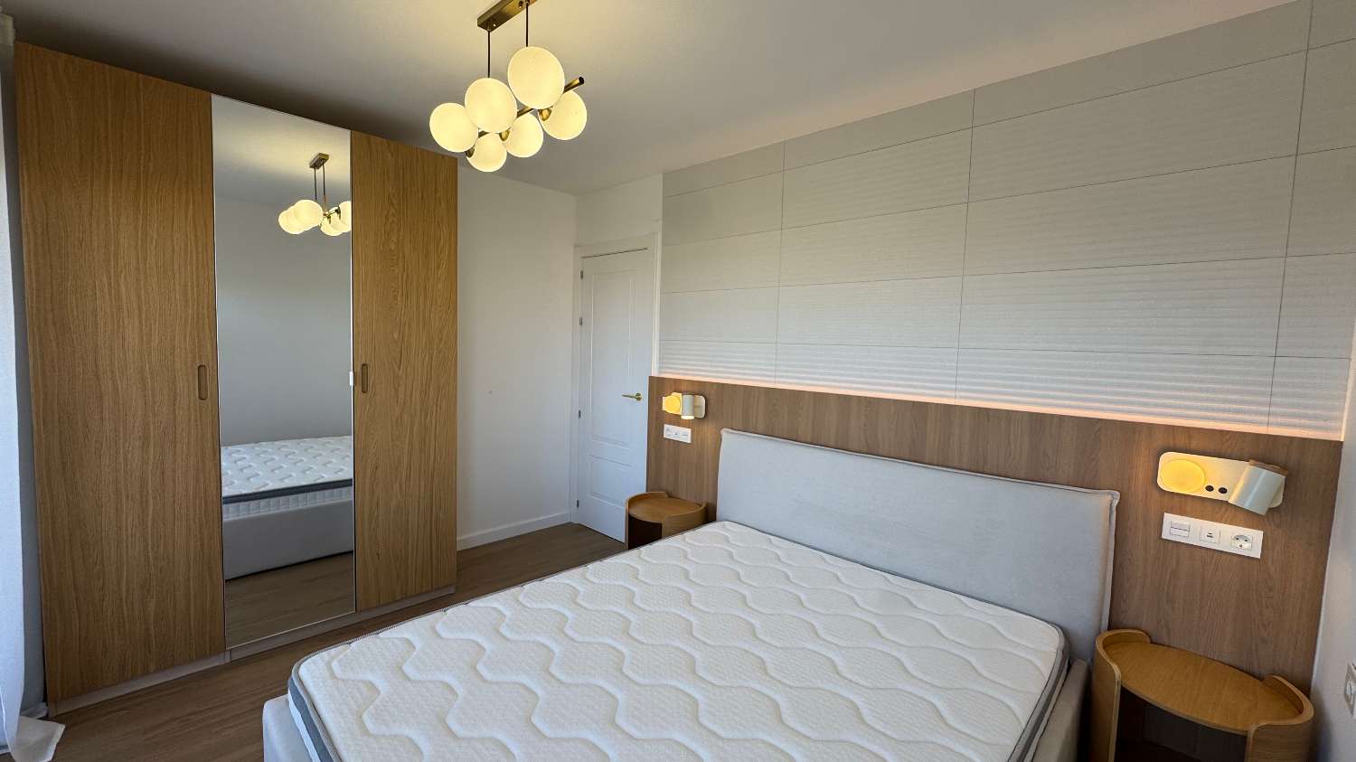 Ático de 2 dormitorios con licencia turística en venta en Punta Prima