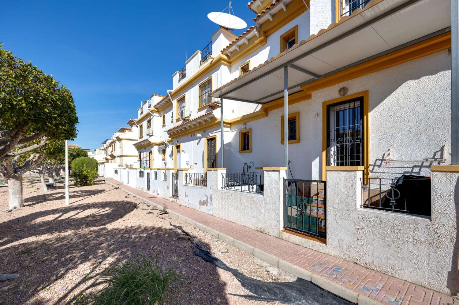 Maison mitoyenne de 3 chambres à vendre à Torrevieja