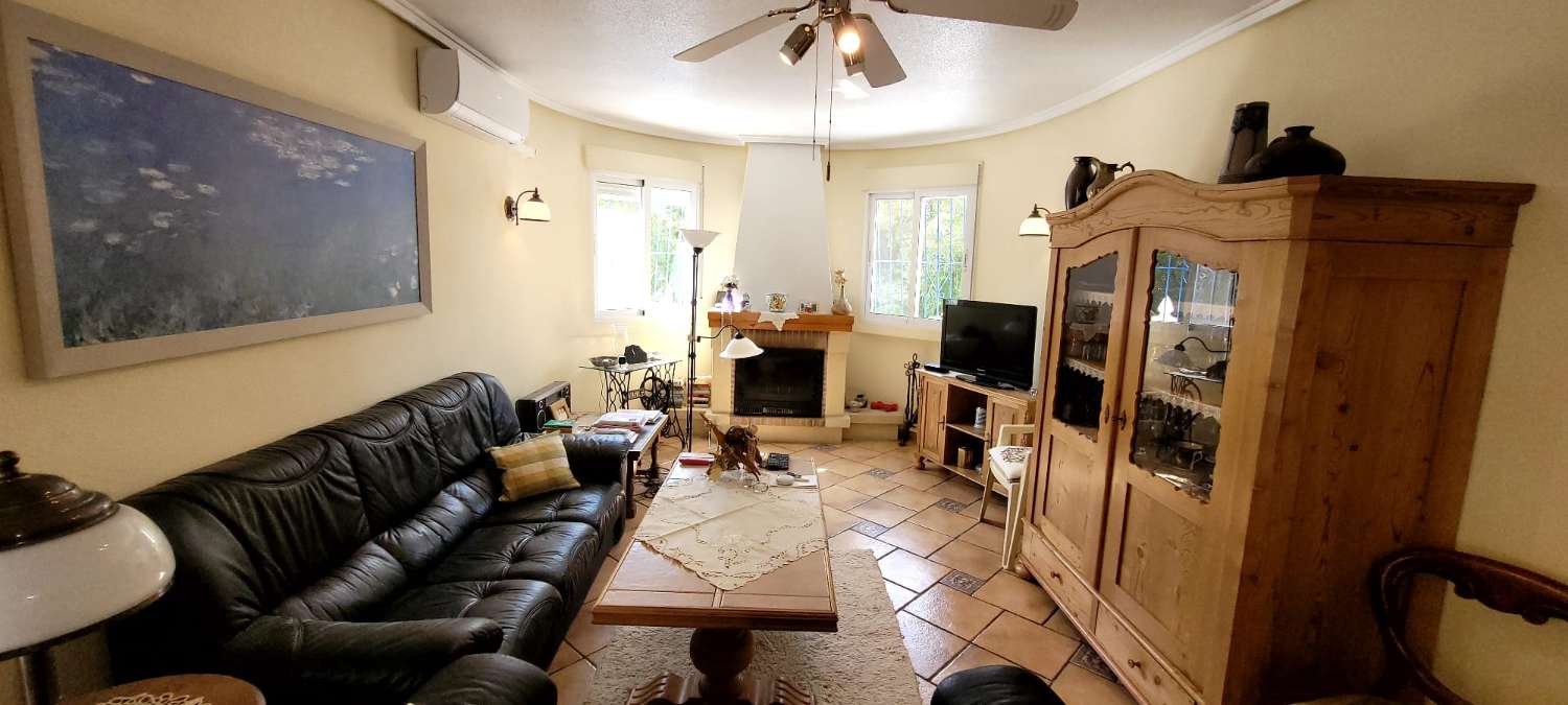 Chalet independiente en Pinar de Campoverde con Piscina