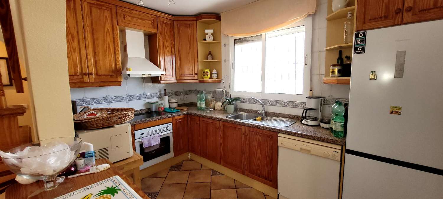 Chalet independiente en Pinar de Campoverde con Piscina