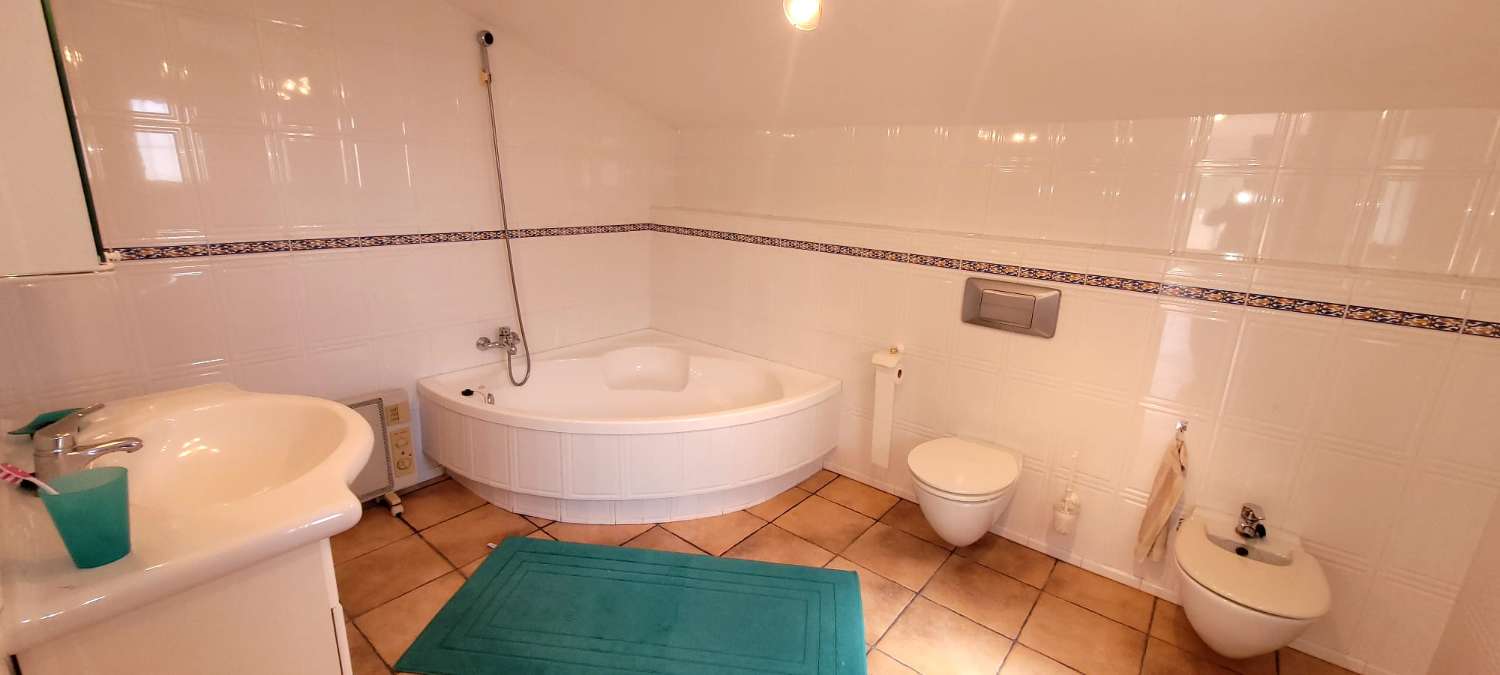 Chalet independiente en Pinar de Campoverde con Piscina