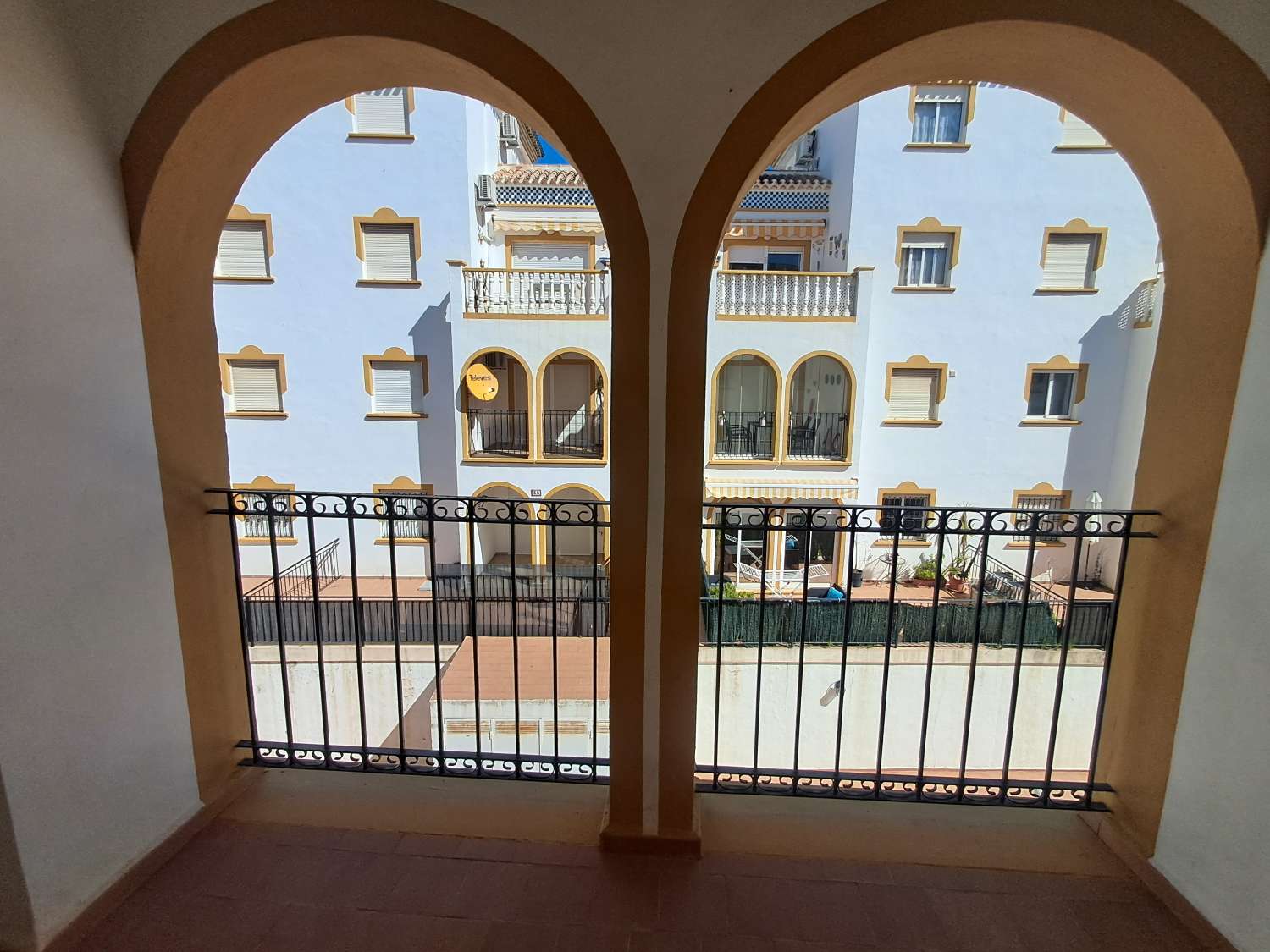 Piso de 2 dormitorios en venta en La Zenia