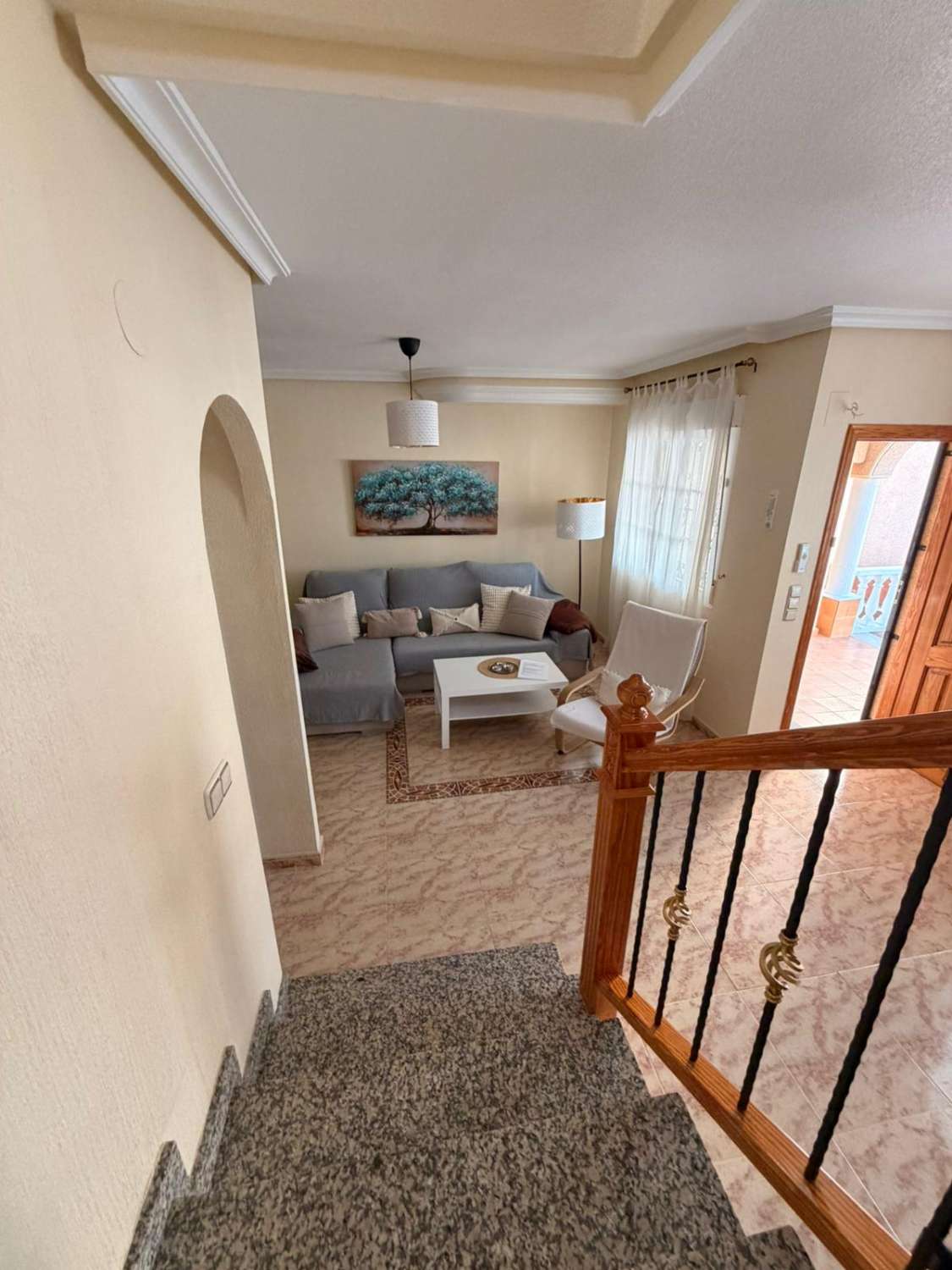 Quadro con 3 habitaciones y 2 baños ubicado Las Filipinas- Villamartin