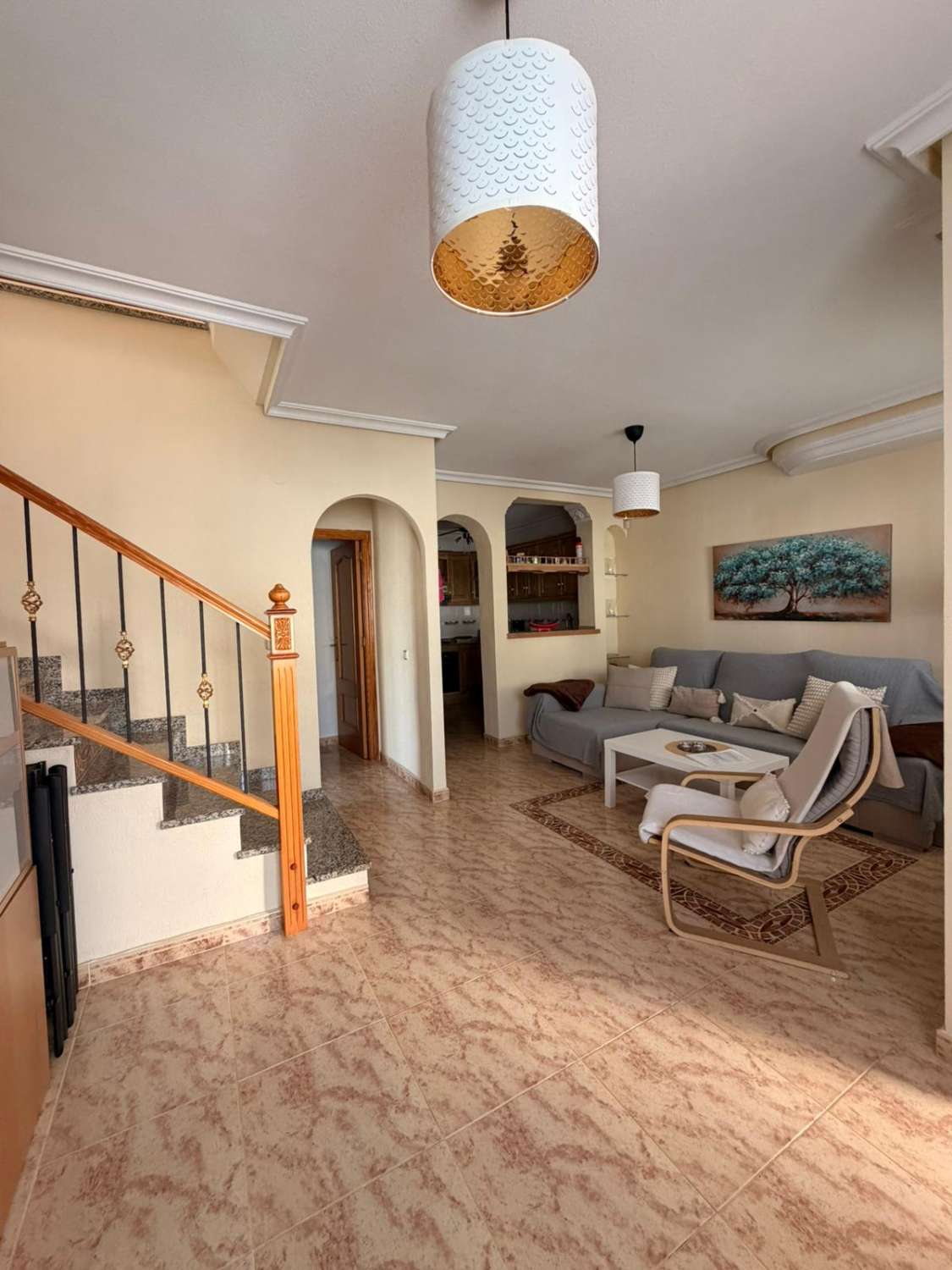 Quadro con 3 habitaciones y 2 baños ubicado Las Filipinas- Villamartin