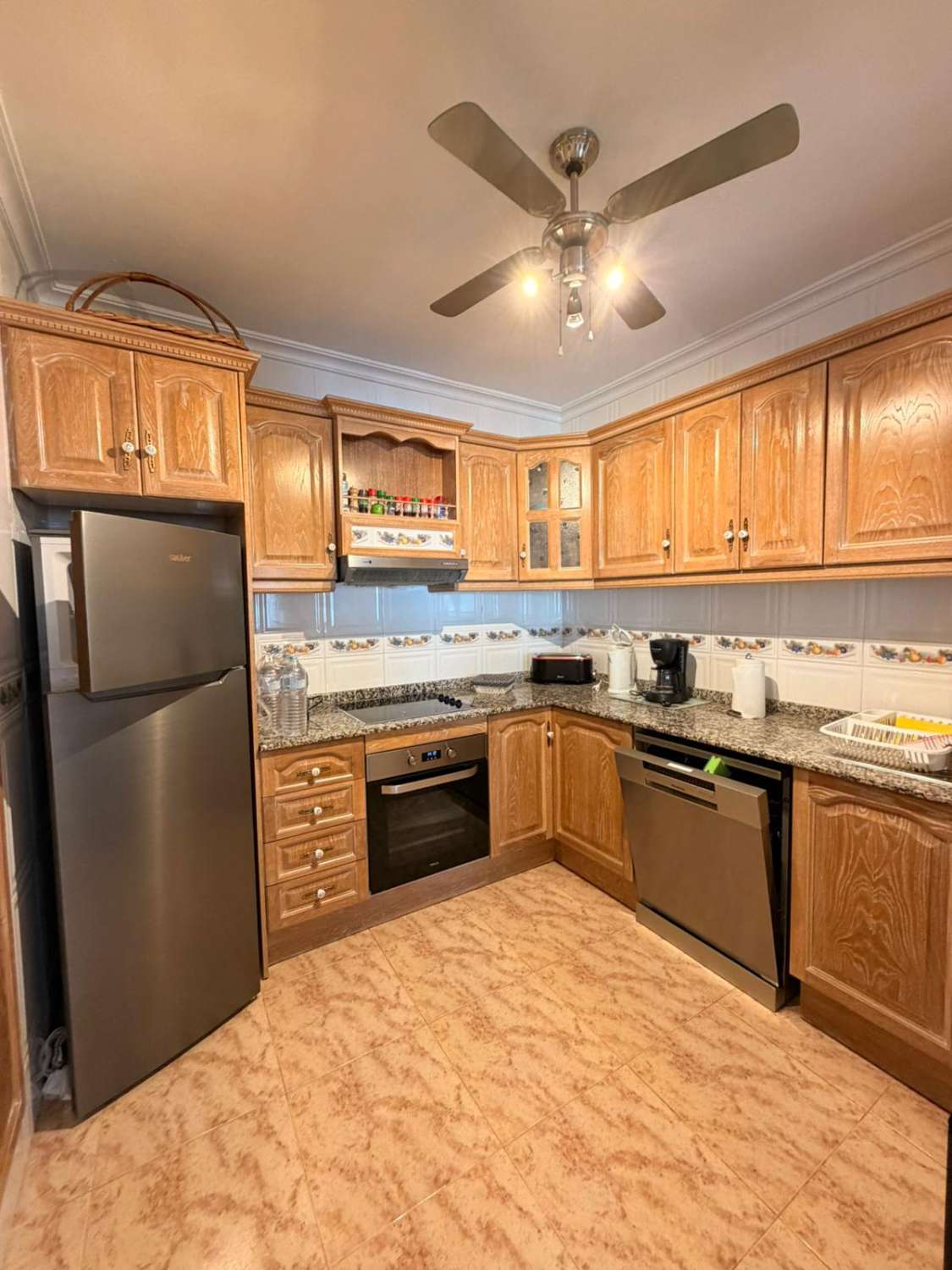 Quadro con 3 habitaciones y 2 baños ubicado Las Filipinas- Villamartin