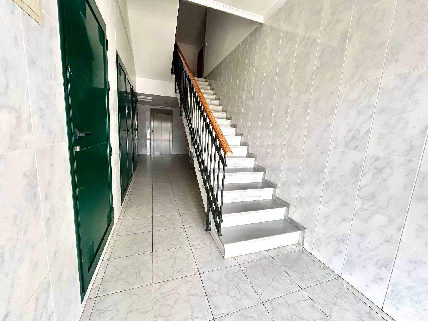 Piso de 2 dormitorios en venta en Campoamor R-5