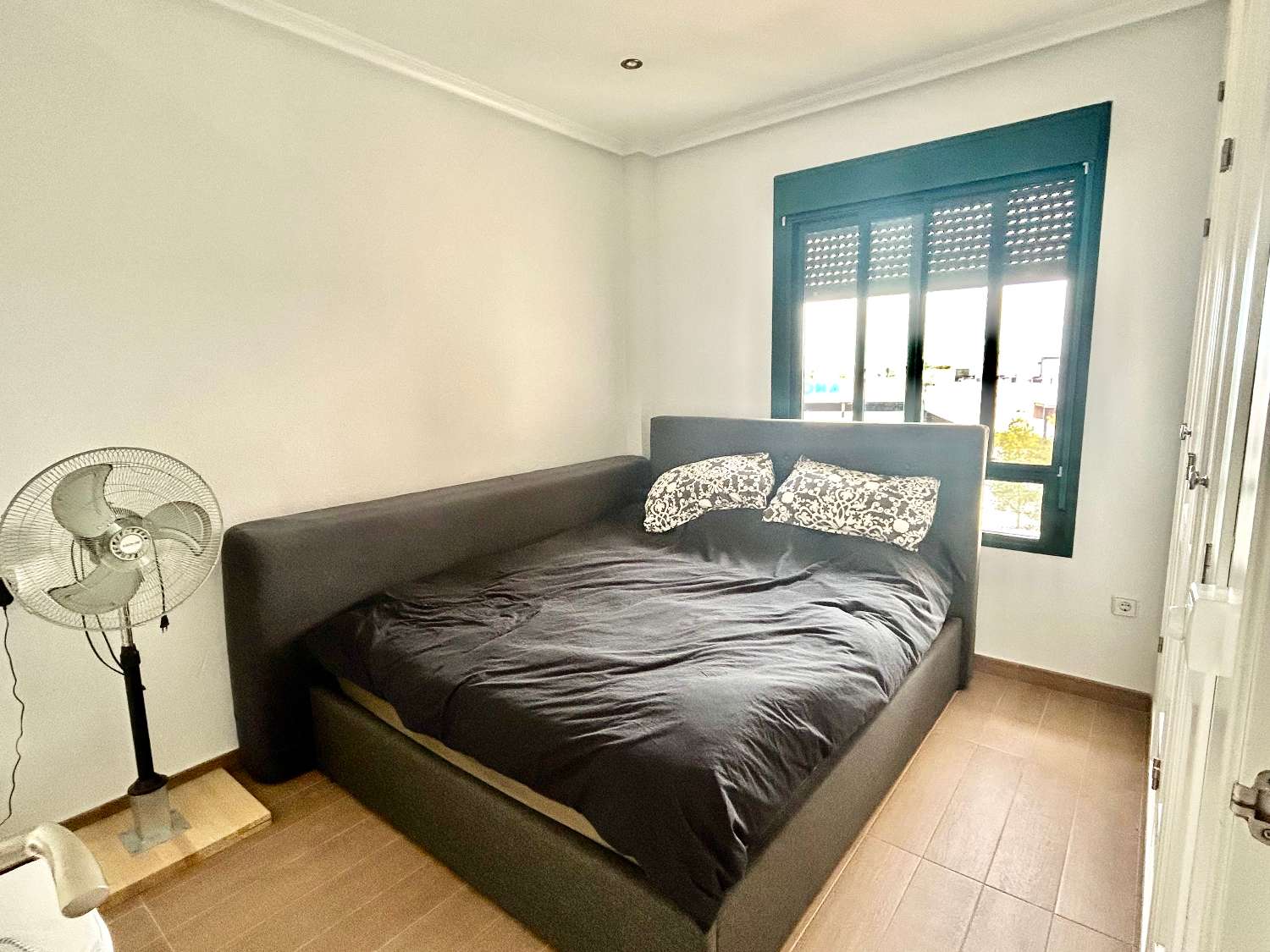 Piso de 2 dormitorios en venta en Campoamor R-5