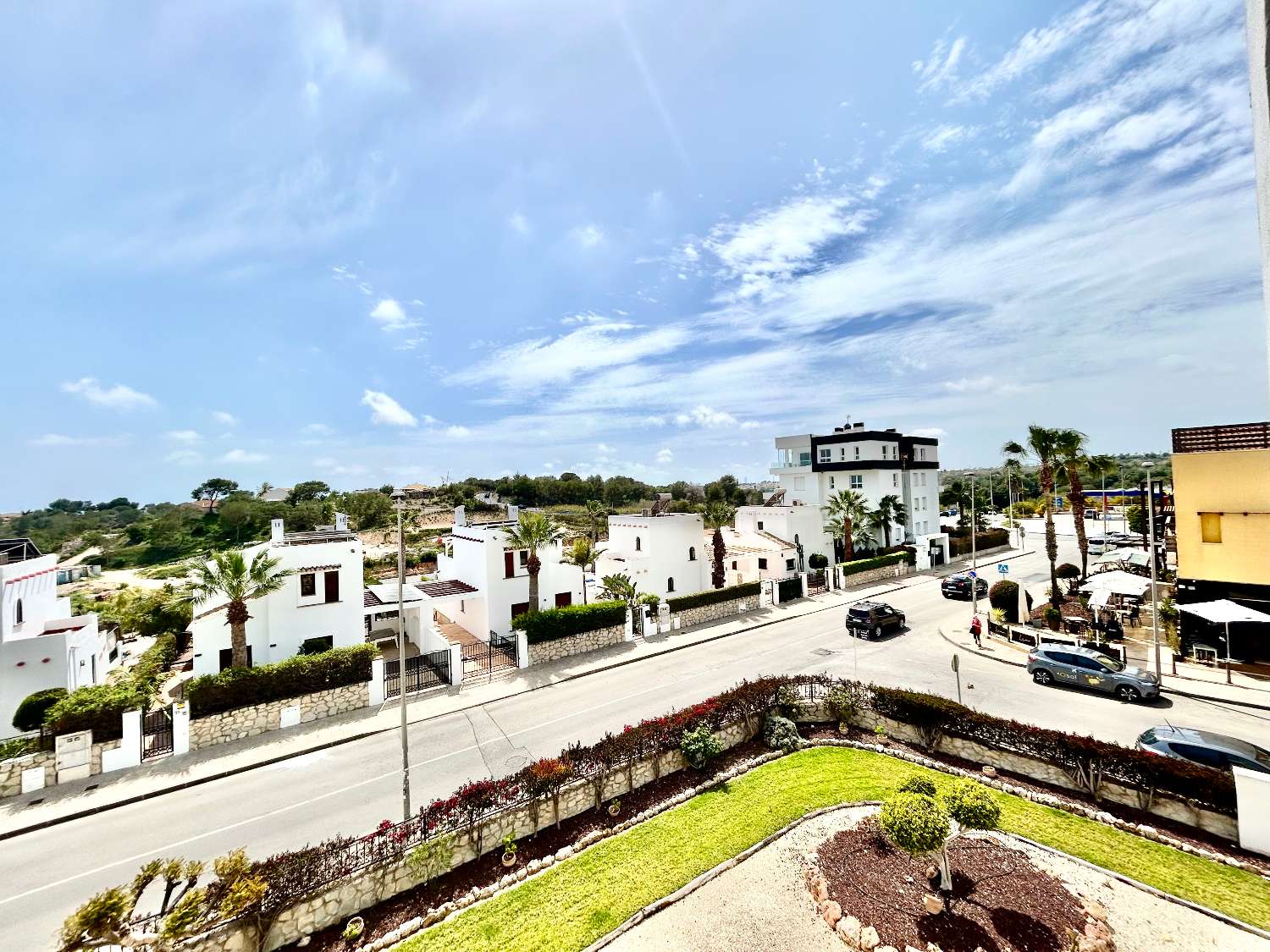 Piso de 2 dormitorios en venta en Villamartín