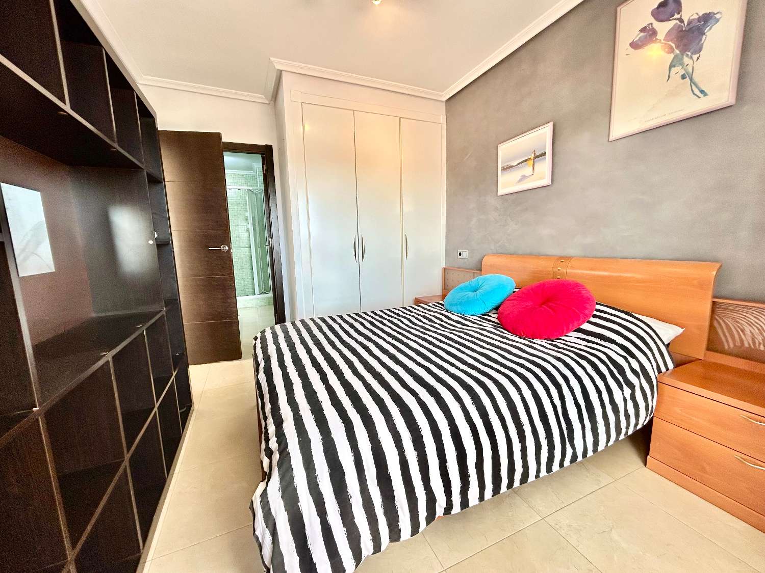 Piso de 2 dormitorios en venta en Villamartín