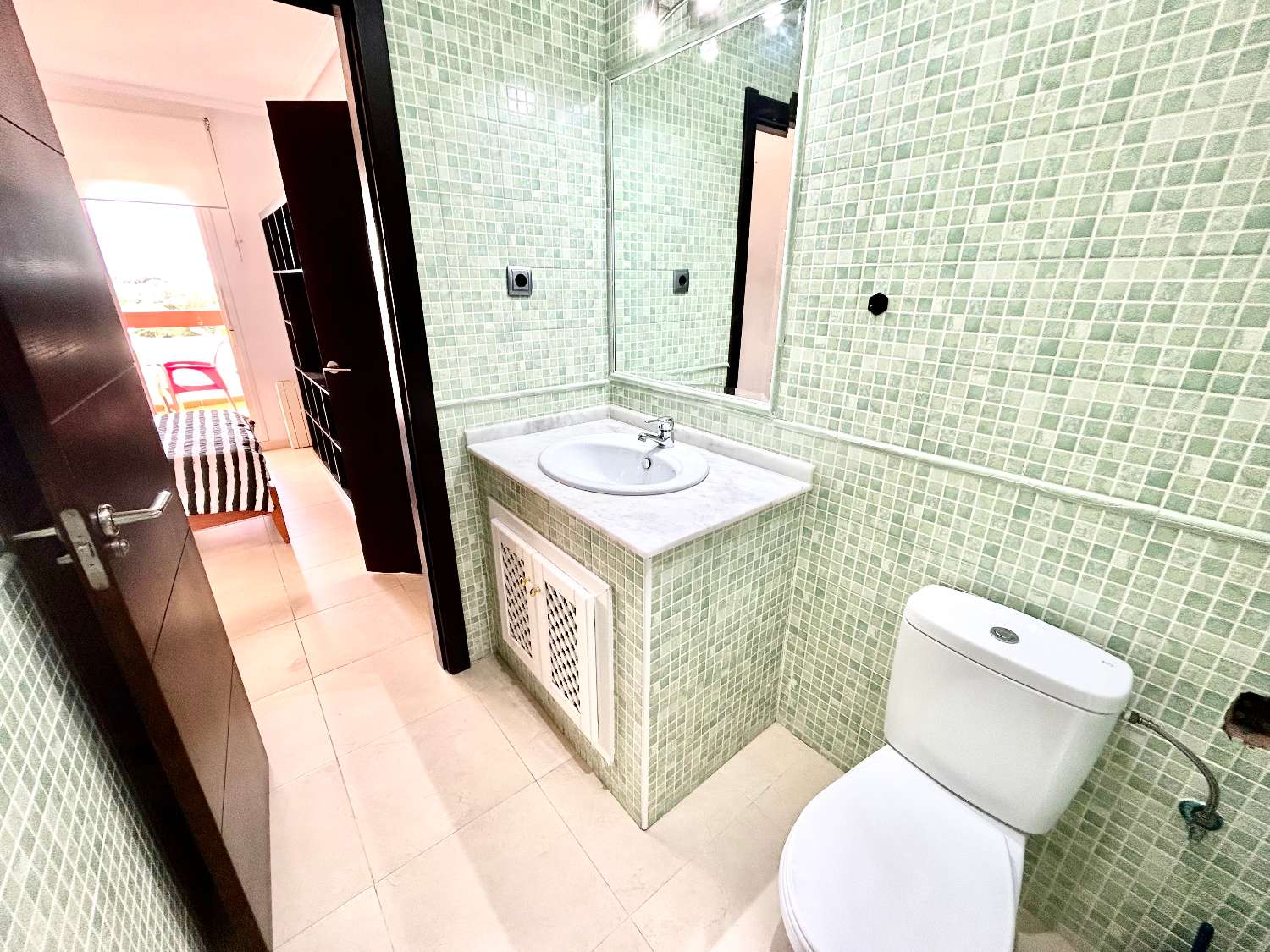 Piso de 2 dormitorios en venta en Villamartín