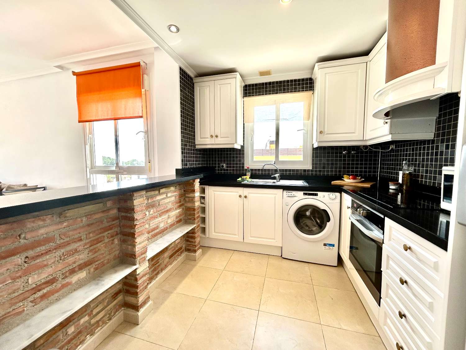 Piso de 2 dormitorios en venta en Villamartín