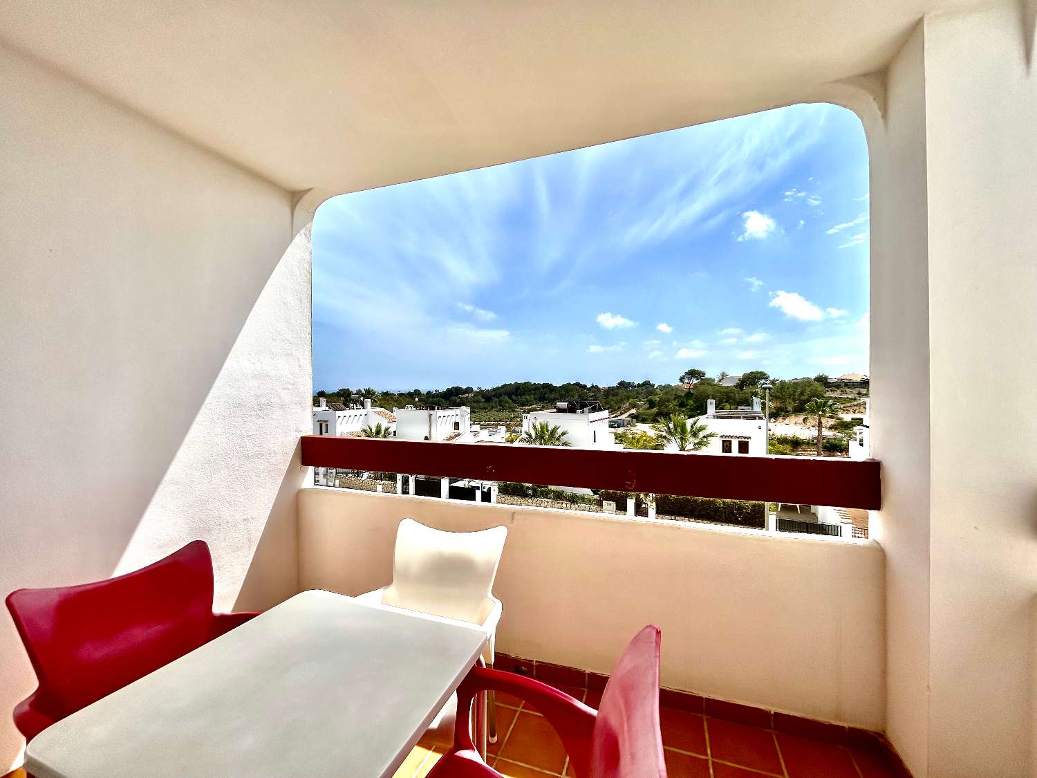 Piso de 2 dormitorios en venta en Villamartín