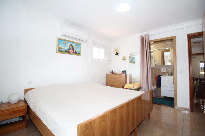 Chalet Esquina en Urb. La Marina San Fulgencio