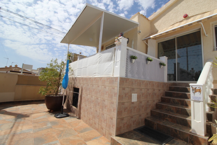 Chalet Esquina en Urb. La Marina San Fulgencio