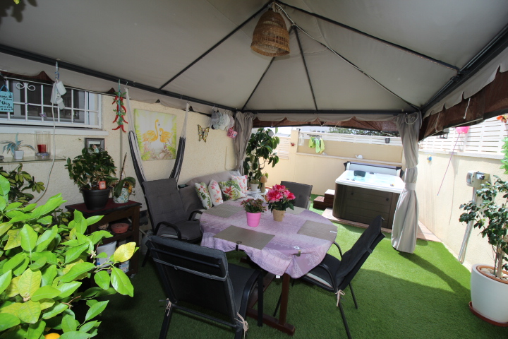 Chalet Esquina en Urb. La Marina San Fulgencio