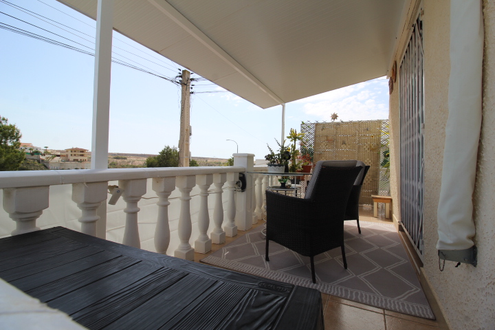 Chalet Esquina en Urb. La Marina San Fulgencio