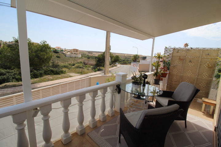 Chalet Esquina en Urb. La Marina San Fulgencio