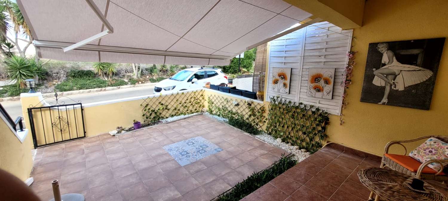 Long-term rental: ground-floor bungalow with 2 bedrooms