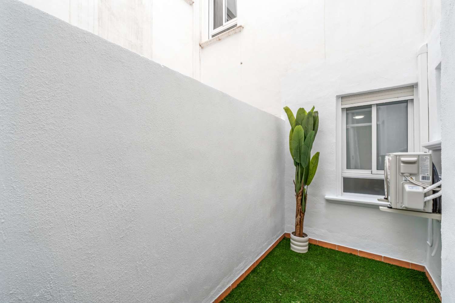 Se vende Apartamento reformado en ubicación privilegiada en Playa Flamenca