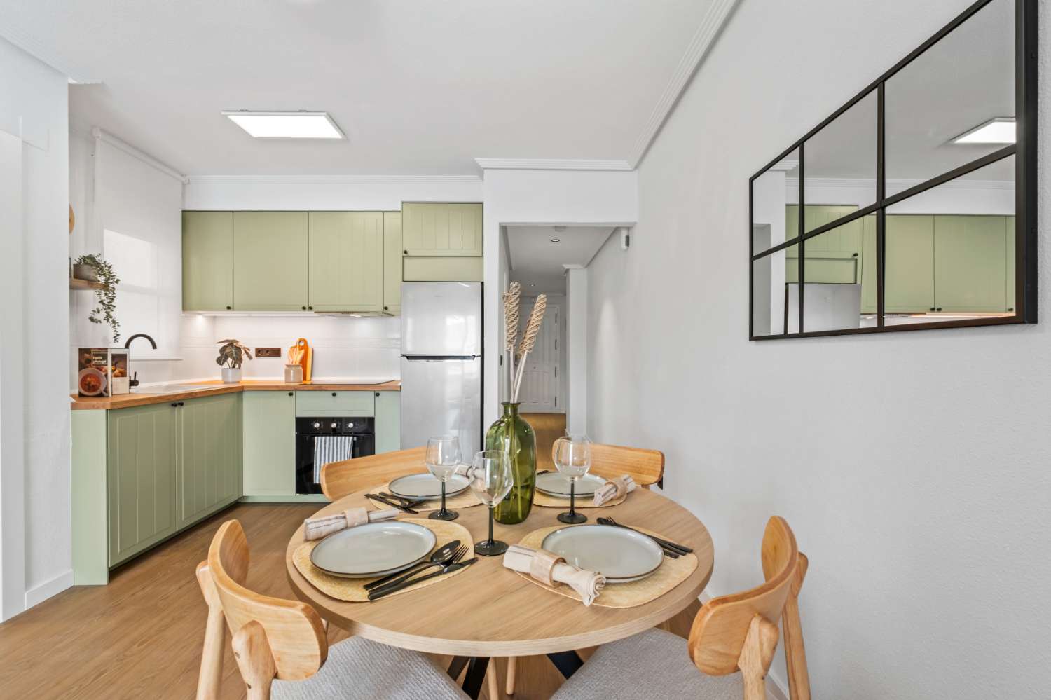 Se vende Apartamento reformado en ubicación privilegiada en Playa Flamenca