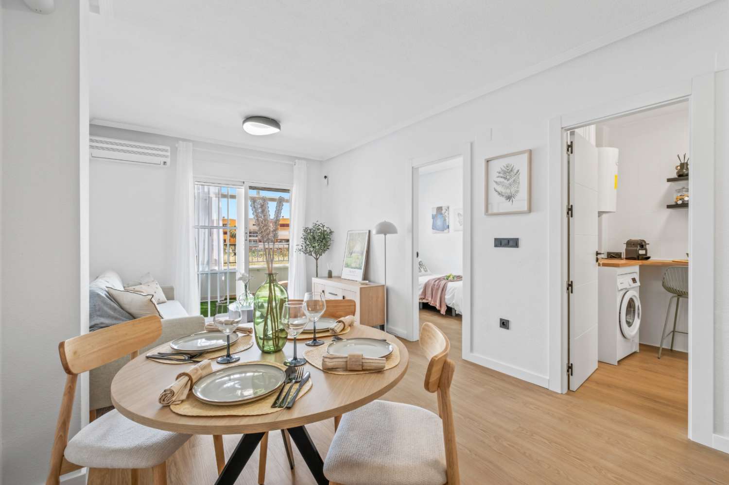 Se vende Apartamento reformado en ubicación privilegiada en Playa Flamenca