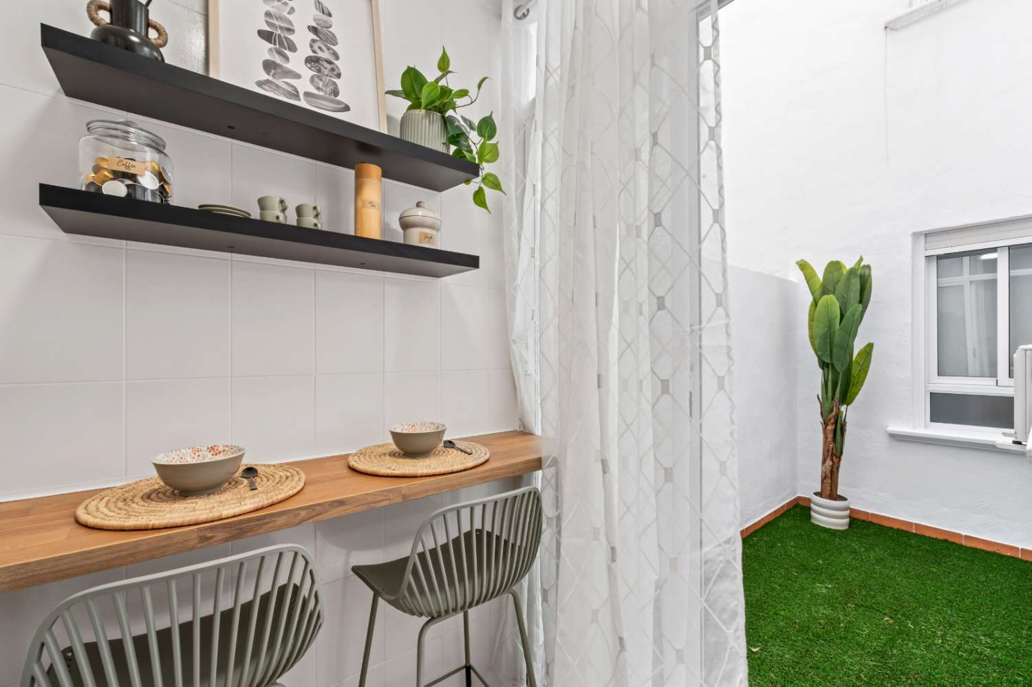Se vende Apartamento reformado en ubicación privilegiada en Playa Flamenca