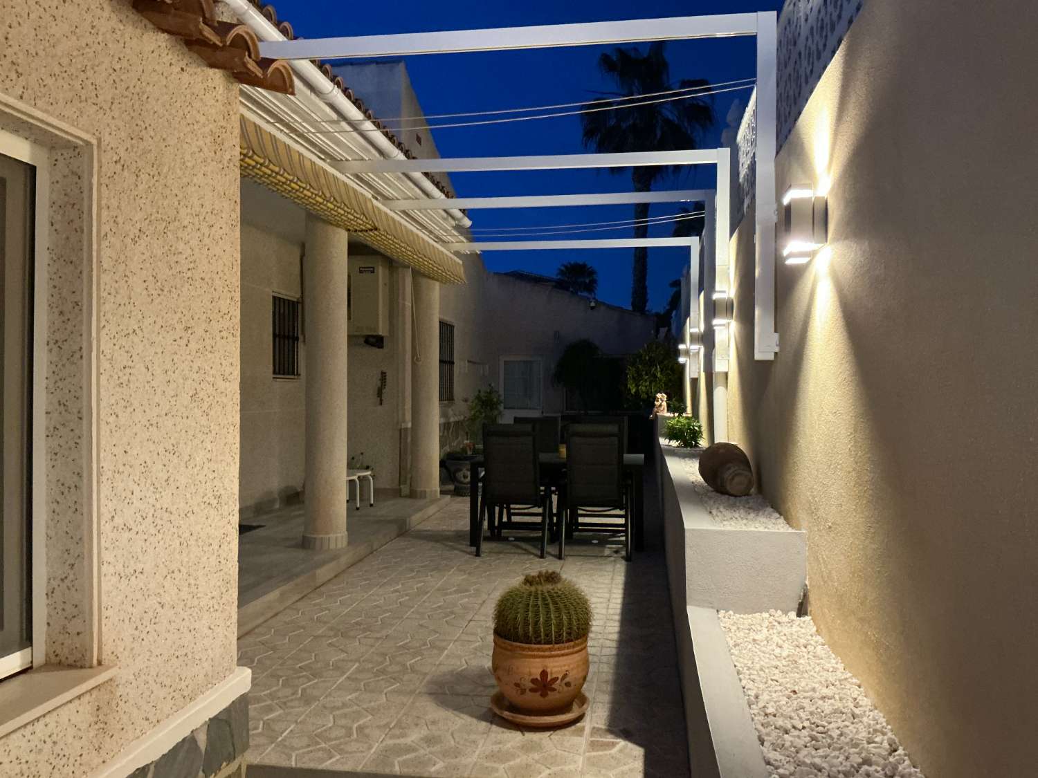 Hus till salu i San Miguel de Salinas