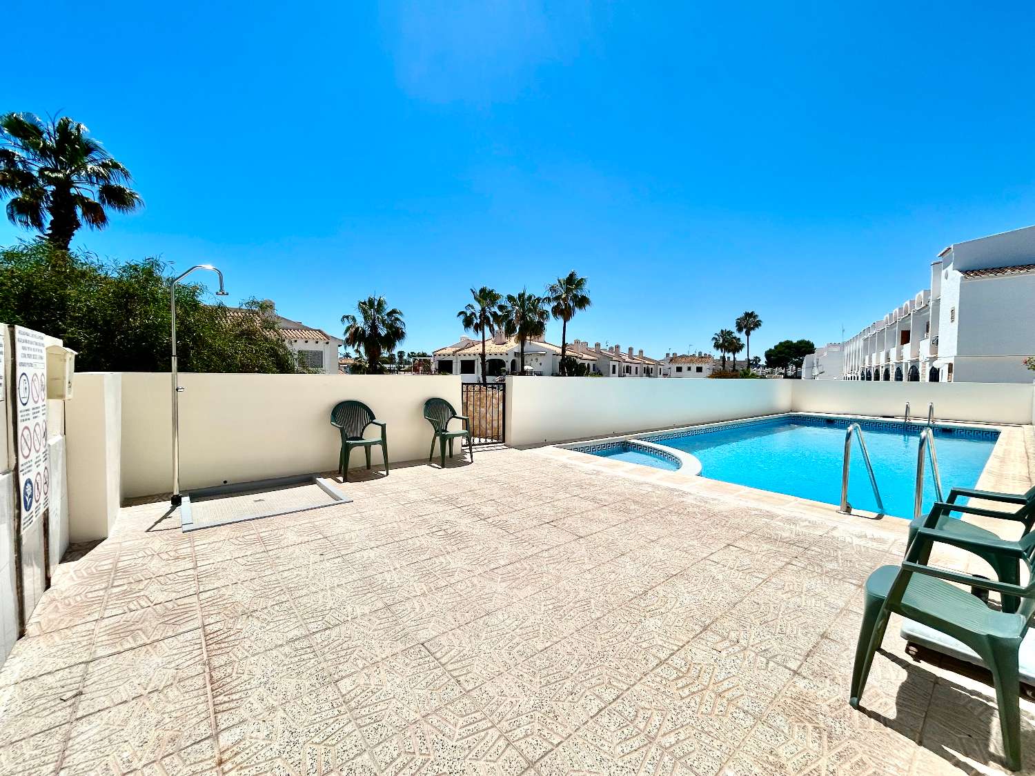 Adosado de 3 dormitorios en venta en La Zenia