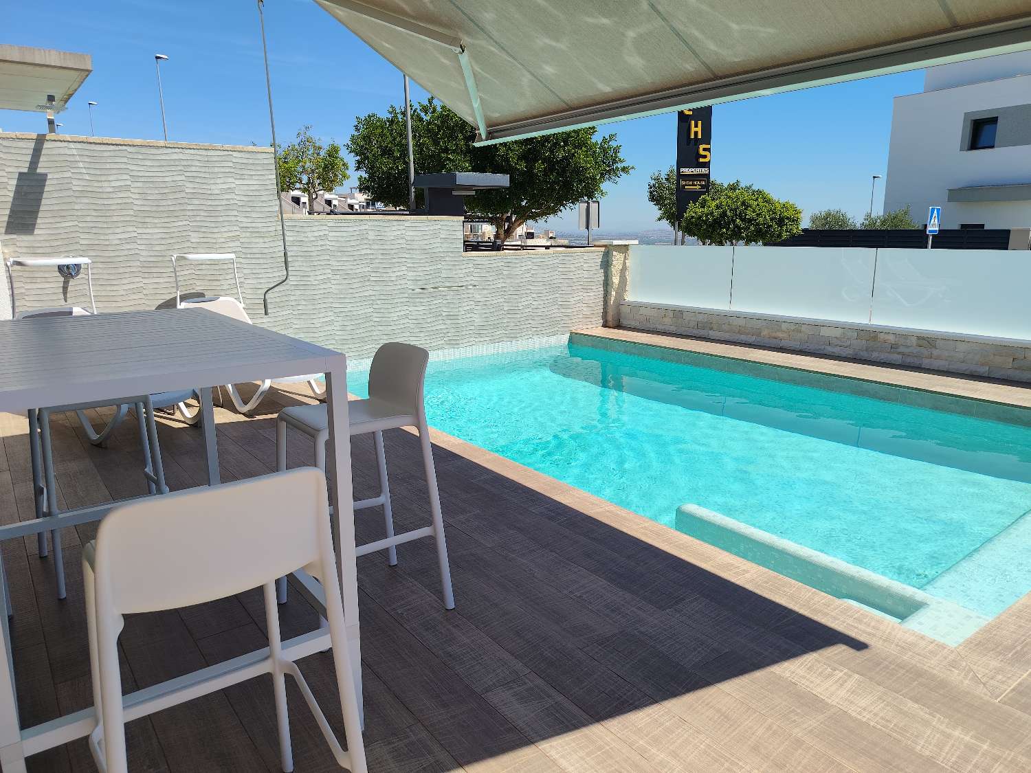 Villa de 3 dormitorios en venta en San Miguel de Salinas