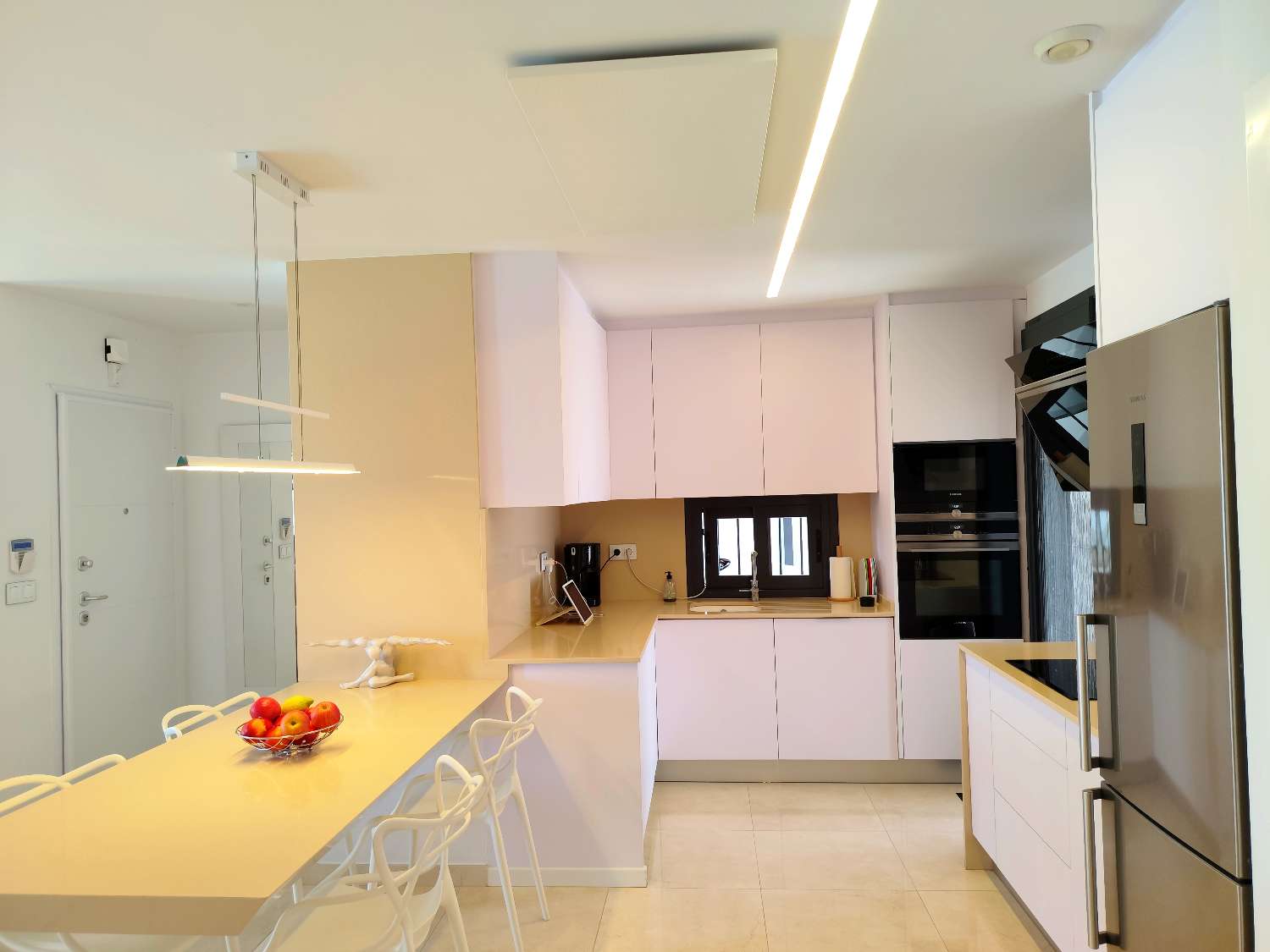 Villa de 3 dormitorios en venta en San Miguel de Salinas