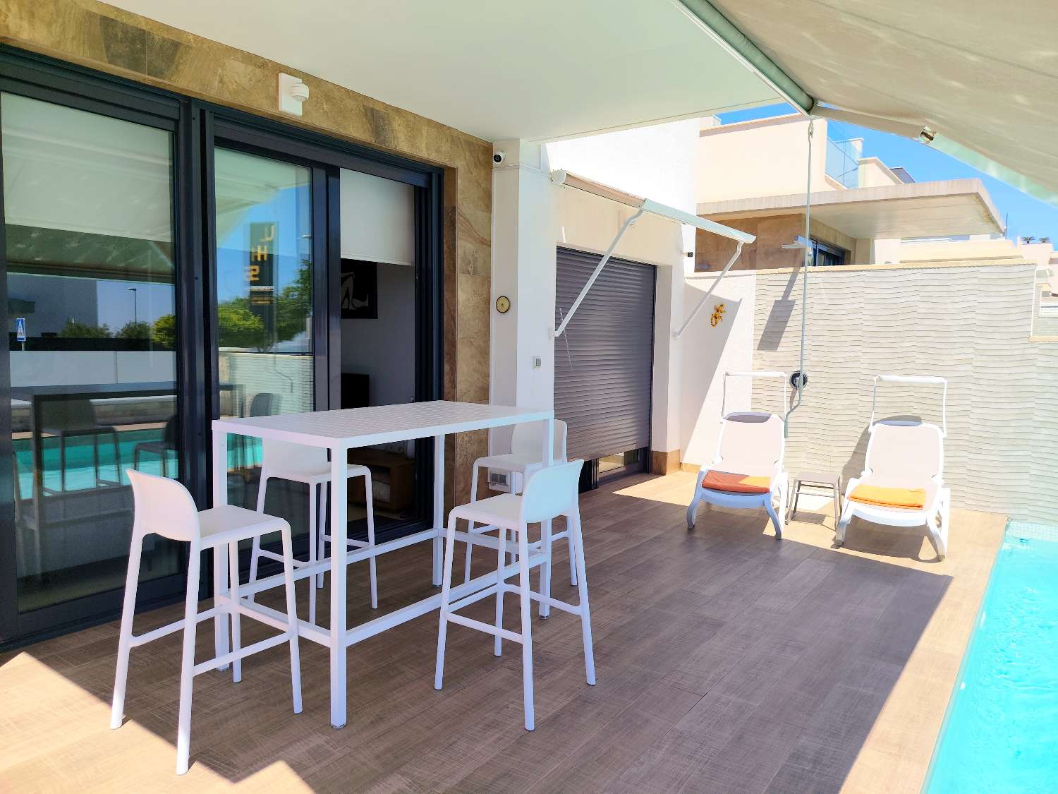 Villa de 3 dormitorios en venta en San Miguel de Salinas