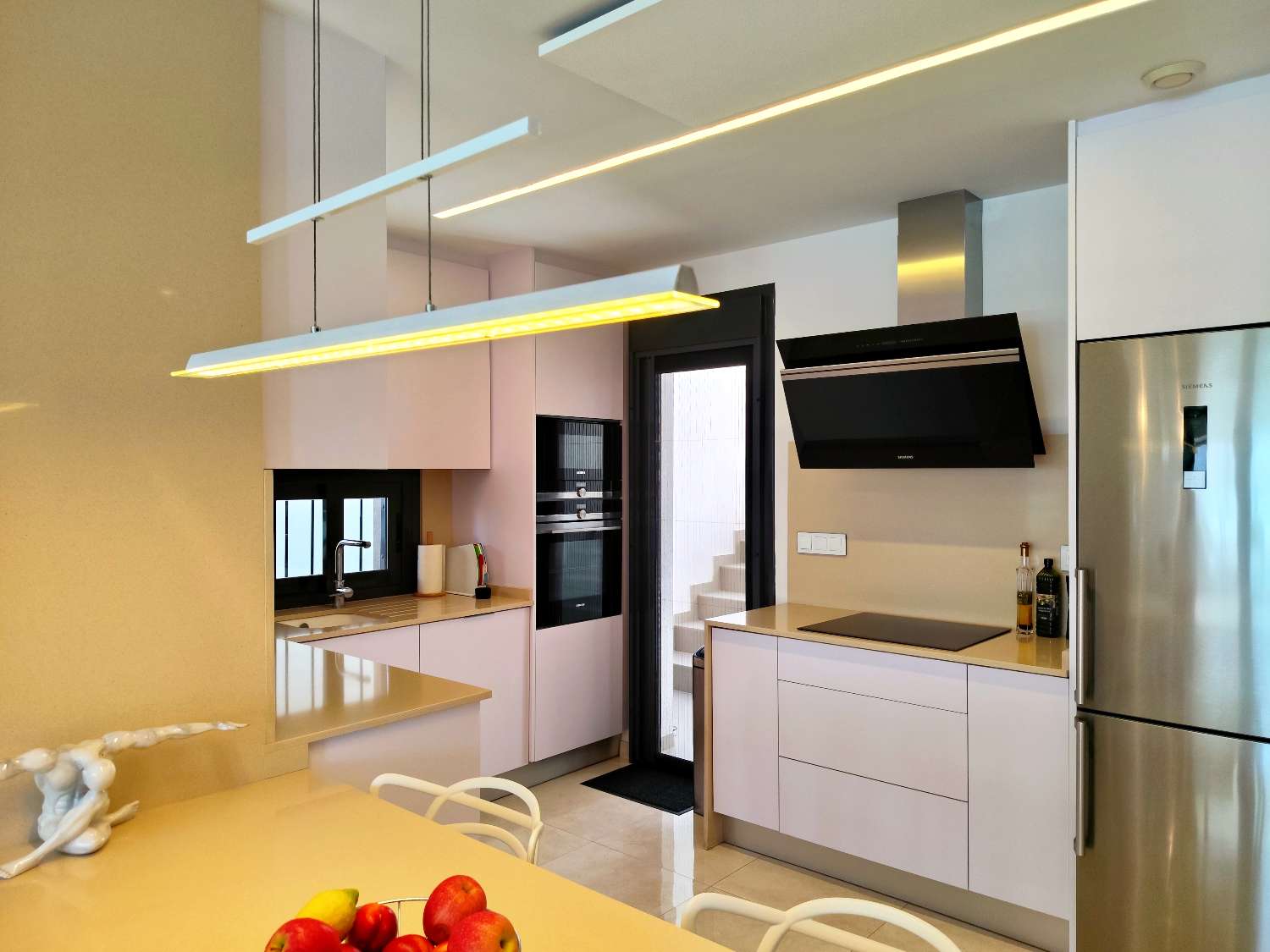 Villa de 3 dormitorios en venta en San Miguel de Salinas