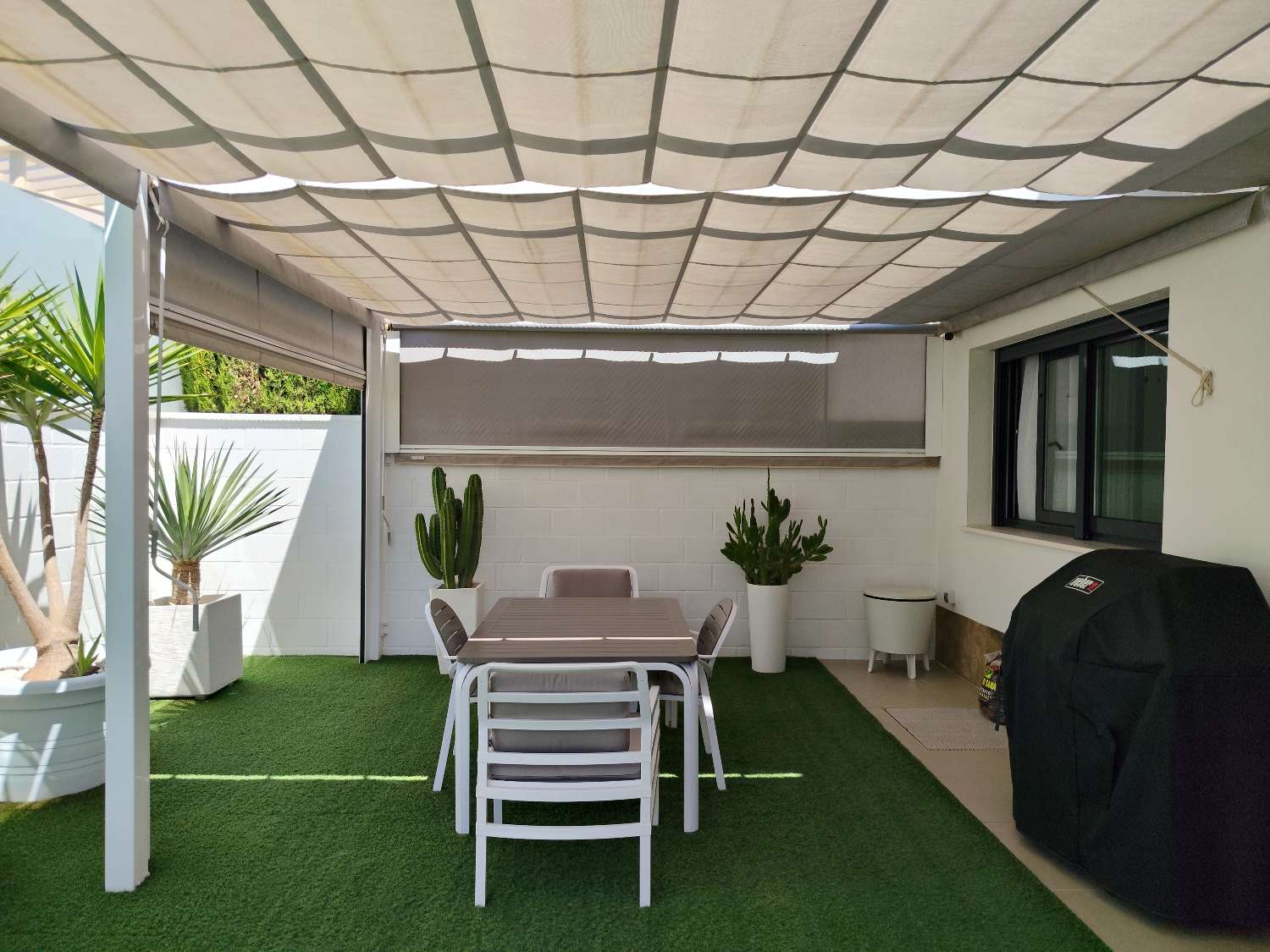 Villa de 3 dormitorios en venta en San Miguel de Salinas