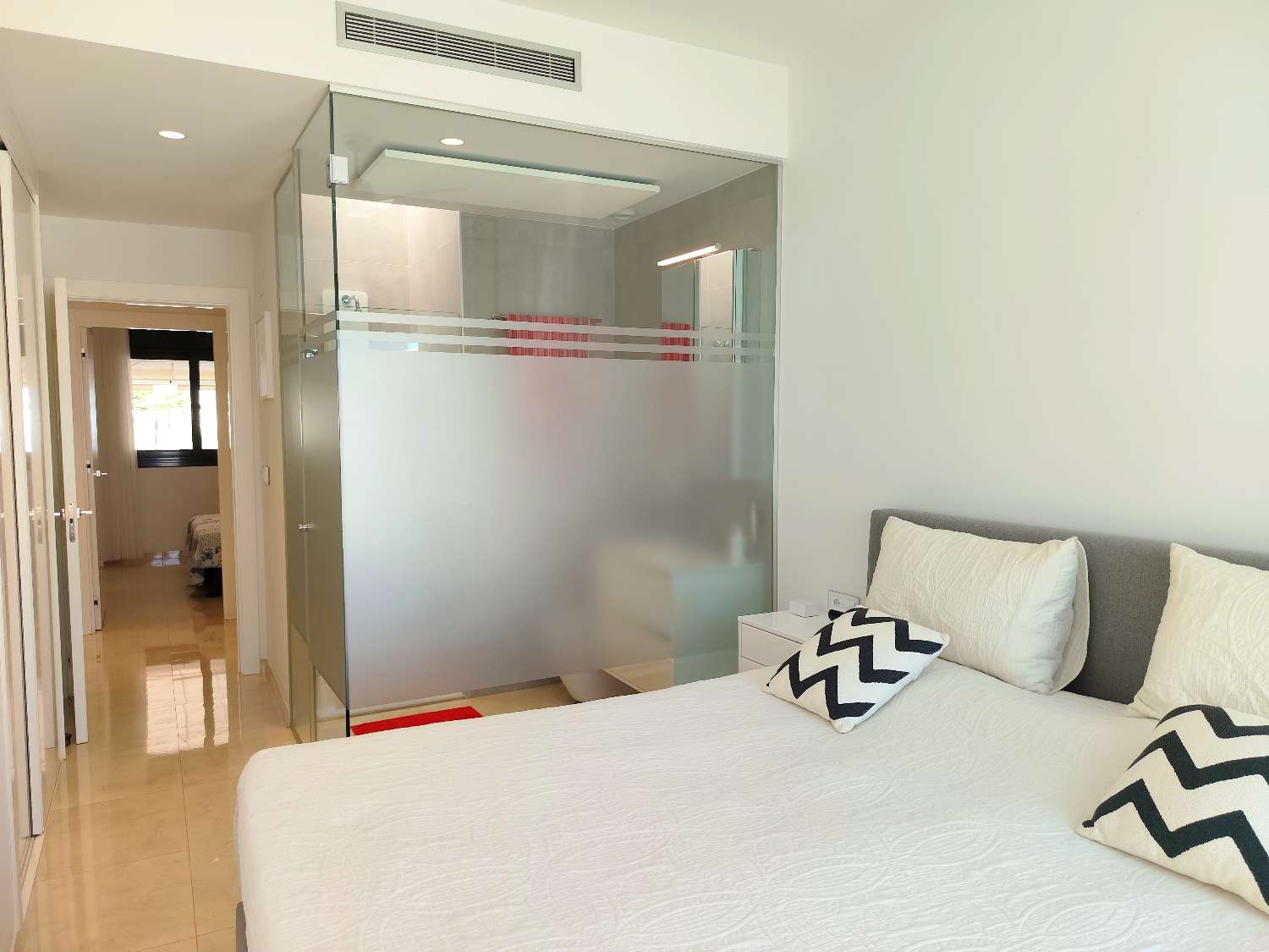 Villa de 3 dormitorios en venta en San Miguel de Salinas