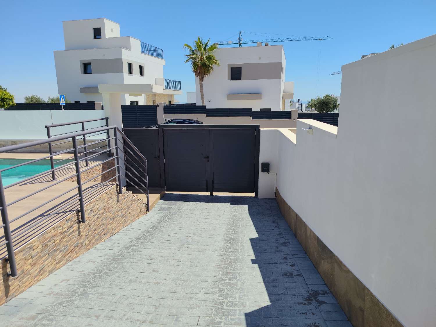 Villa de 3 dormitorios en venta en San Miguel de Salinas
