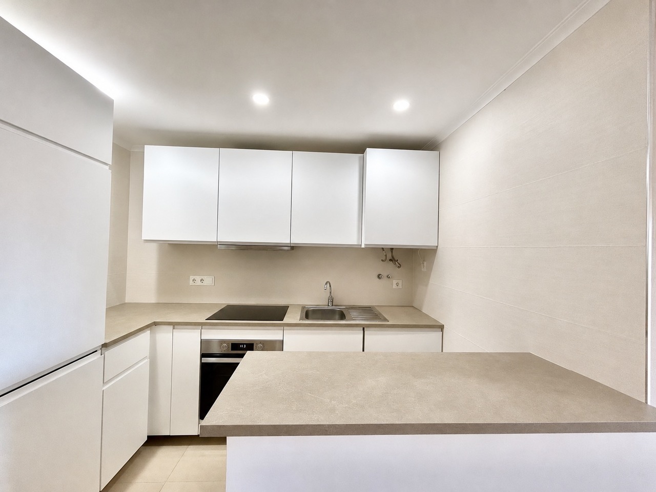 Piso de 2 dormitorios en venta en Villamartín