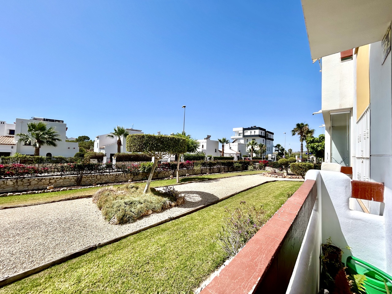 Piso de 2 dormitorios en venta en Villamartín