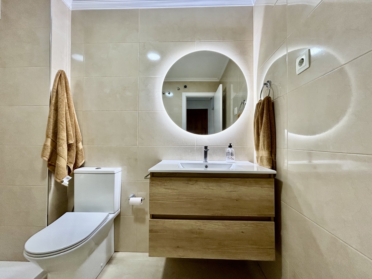 Piso de 2 dormitorios en venta en Villamartín