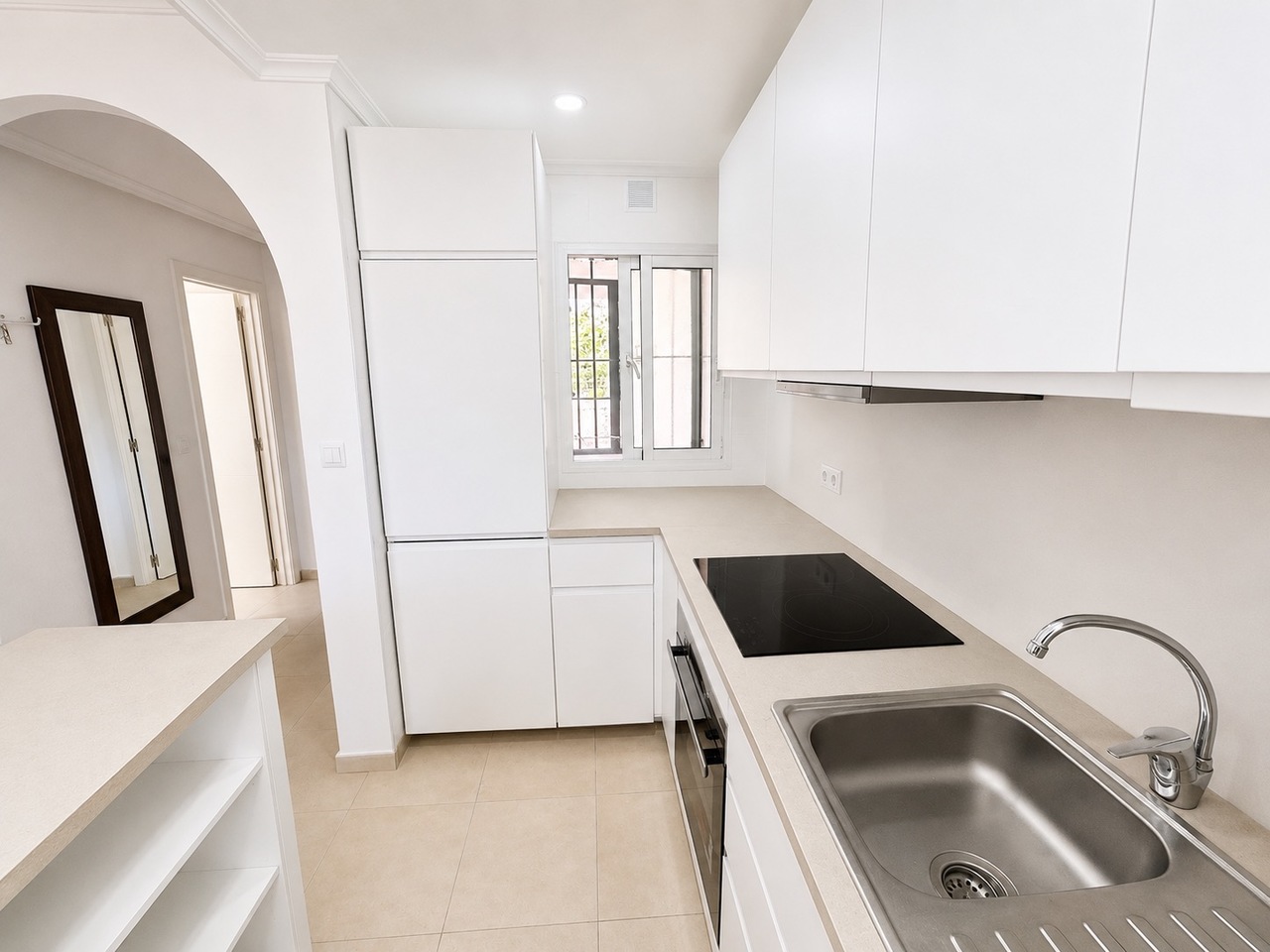 Piso de 2 dormitorios en venta en Villamartín