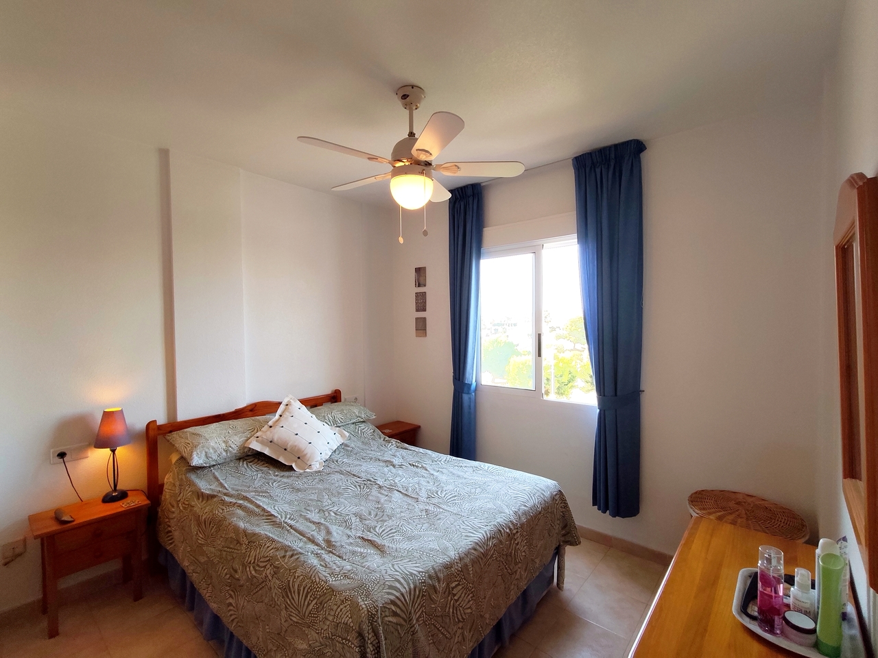 Piso de 2 dormitorios en venta en La Zenia