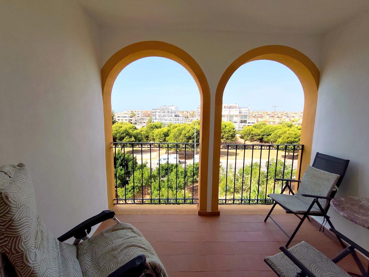 Piso de 2 dormitorios en venta en La Zenia