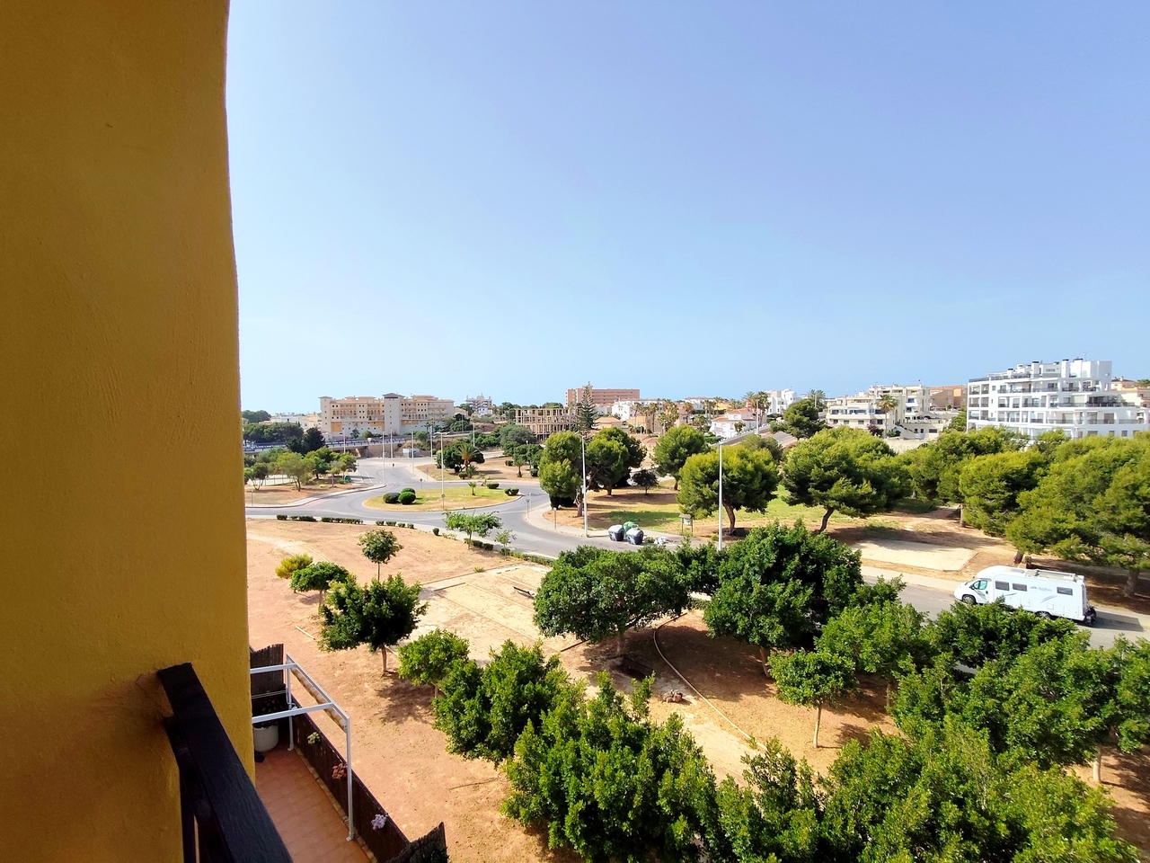 Piso de 2 dormitorios en venta en La Zenia