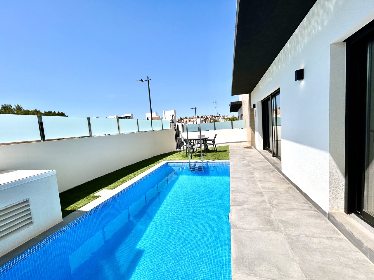 Villa de 2 dormitorios en venta en Villamartín