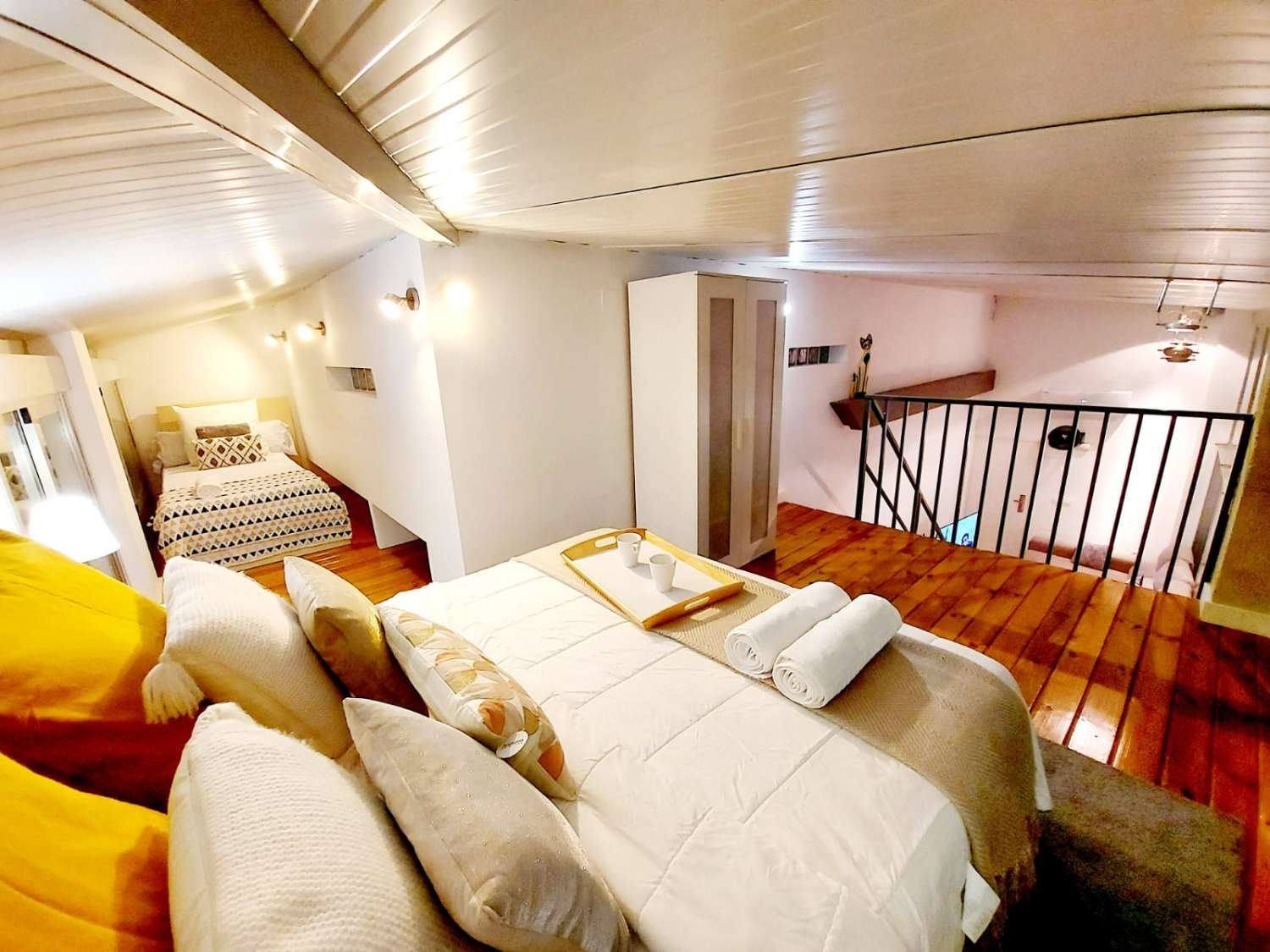 Chalet independiente con gran parcela, piscina privada y 4 habitaciones en Urbanización Vistabella