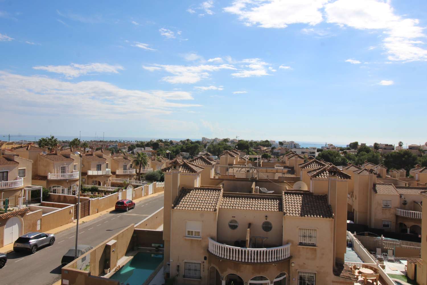 Quad-style bungalow with garden, terraces, swimming pool and sea views in Villamartín